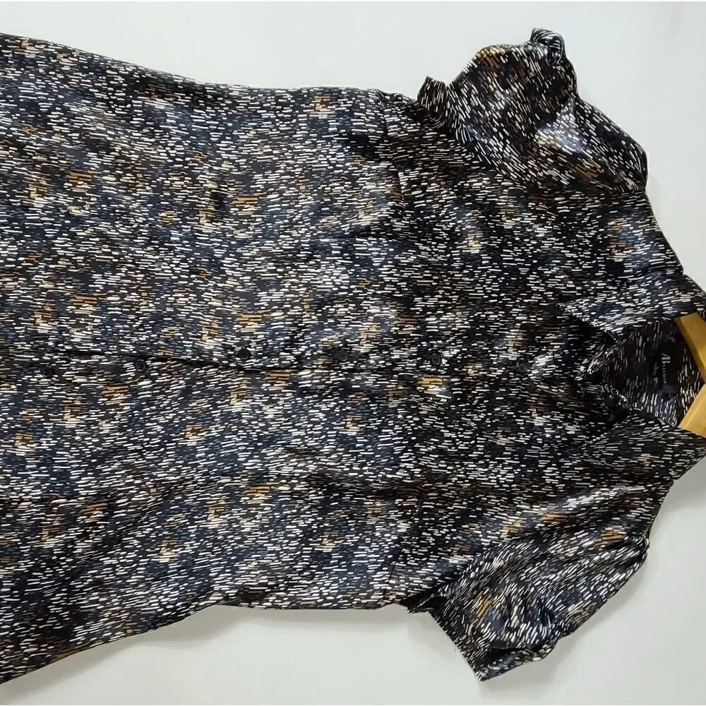 AB Studio Large Button Down Shirt - Picture 8 of 9